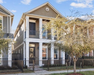 428 W 26th St, Houston, TX 77008