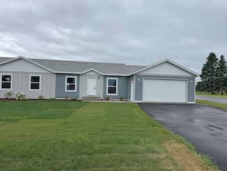 611 Wrenshall St, Wrenshall, MN 55797