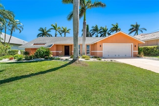 3913 SE 19th Ave, Cape Coral, FL 33904