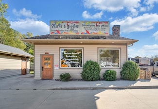 2235 Wisconsin Ave, New Holstein, WI 53061