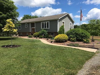 501 Pone Ln, Franklin, PA 16323