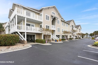 630 Saint Joseph St Unit 201, Carolina Beach, NC 28428