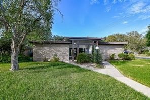5502 Dumfries Dr, Houston, TX 77096