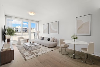 202 Merseles St Unit 304, Jersey City, NJ 07302