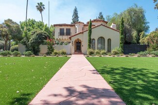 3870 E Huntington Blvd, Fresno, CA 93702