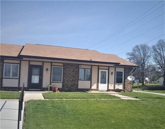 902 S Olive St, Gallatin, MO 64640