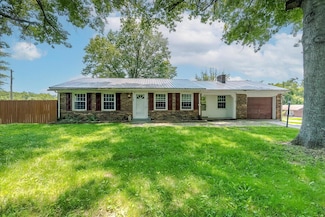 16 Meadowbrook Dr, Frankfort, KY 40601