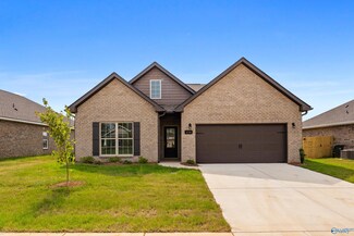 134 Ivy Vine Dr, Toney, AL 35773