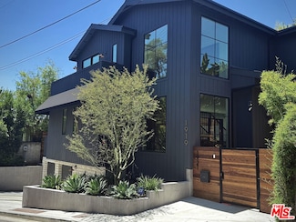 1919 Pinehurst Rd, Los Angeles, CA 90068
