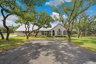 7904 N Verde Dr, San Antonio, TX 78240