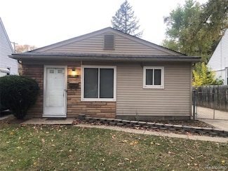 18633 Negaunee, Redford, MI 48240