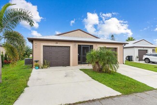 32 Nogales Way, Port Saint Lucie, FL 34952
