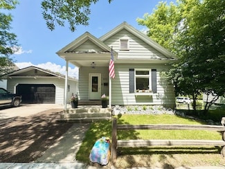 832 E Broadway St, Helena, MT 59601