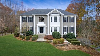 35 Avery Park Dr, North Andover, MA 01845