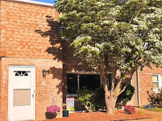 805 Bridge Port Place, Virginia Beach, VA 23464