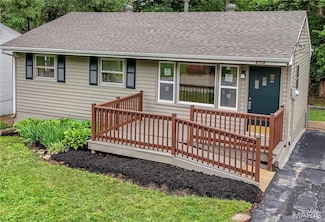 168 Elbring Dr, Saint Louis, MO 63135