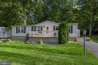229 Maple Ave, Manheim, PA 17545