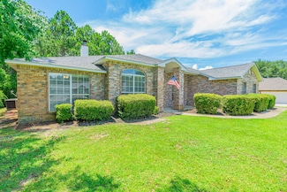 1855 Sparrow Ln, Navarre, FL 32566