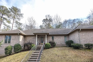1424 Dartmouth Rd, Columbus, GA 31904
