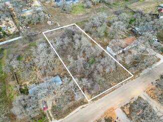 4523 Lost Hills Dr, Sandy Oaks, TX 78112