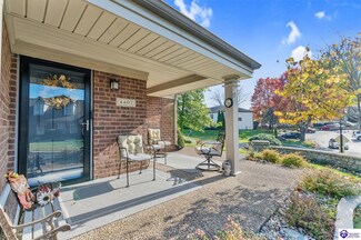 4402 Southbridge Ct, Louisville, KY 40272