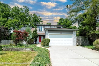 5337 Panda Bear Cir, East Lansing, MI 48823