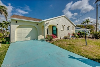 2692 Clyde St, Matlacha, FL 33993
