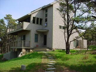 29 Fishermans Rd, Truro, MA 02659
