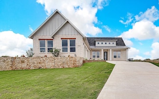 7336 Saint Augustine Dr, Cleburne, TX 76033