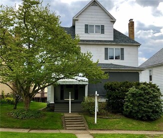 134 E Adams Ave, Vandergrift, PA 15690
