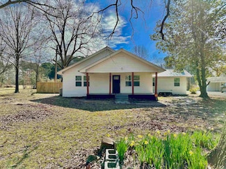 5401 Brinkley Rd, Pine Bluff, AR 71603