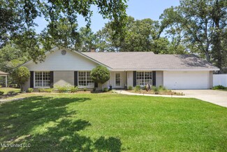 7606 Fairway Dr, Diamondhead, MS 39525