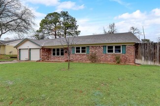 7105 Hightower St, Fort Worth, TX 76112