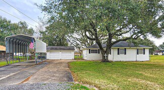 6490 Acres Ave, Port Arthur, TX 77640