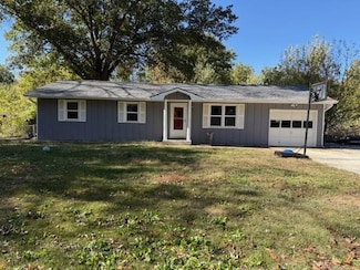 174 SE 421st Rd, Warrensburg, MO 64093