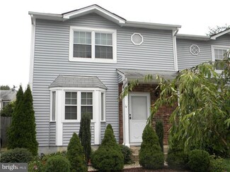 14 Issac Dr, Dayton, NJ 08810