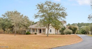 2864 Clayton Rd, Chipley, FL 32428