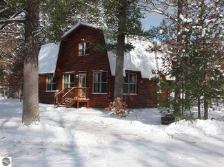 6874 Wildwood Trail SW, South Boardman, MI 49680