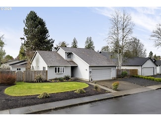290 NE Donelson St, Hillsboro, OR 97124