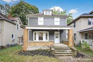 1253 Muskegon Ave NW, Grand Rapids, MI 49504