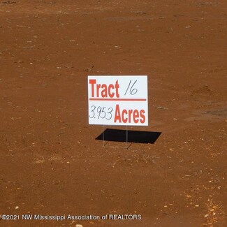 6505 Pea Ridge Rd, Grenada, MS 38901