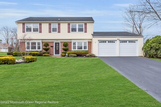 35 Idlewild Ln, Matawan, NJ 07747