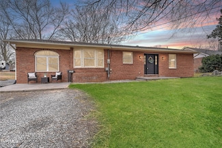 1421 Conway Dr, Kingsport, TN 37664