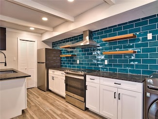 400 Narragansett Pkwy Unit SC12, Warwick, RI 02888