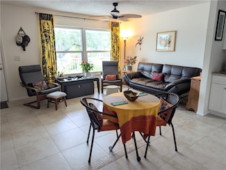 2800 Indian River Blvd Unit 7-Q, Vero Beach, FL 32960