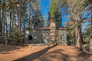 648 Crest Estates Dr, Lake Arrowhead, CA 92352