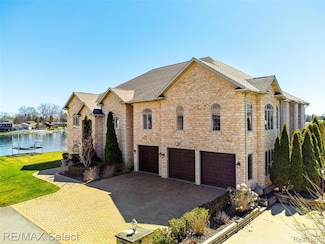 13229 Enid Blvd, Fenton, MI 48430