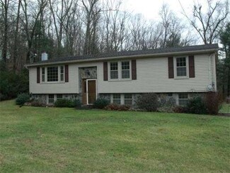 17 Beebe Rd, Monson, MA 01057