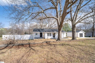 509 S Bomar Ave, Landrum, SC 29356