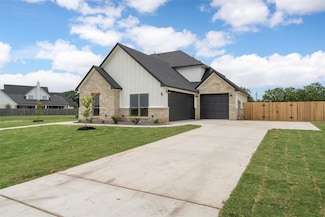 128 Big Catch Ln, Robinson, TX 76706
